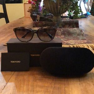 TOM FORD KARMEN SUNGLASSES